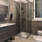 Image de la salle de bains de l'appartement.